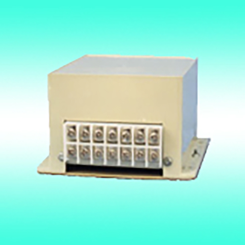 FJQ-3三相(xiang)移相或(huo)過零可(kě)控矽觸(chu)發附加(jia)器